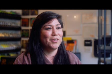 series-thumbnail-slider-card-image-box