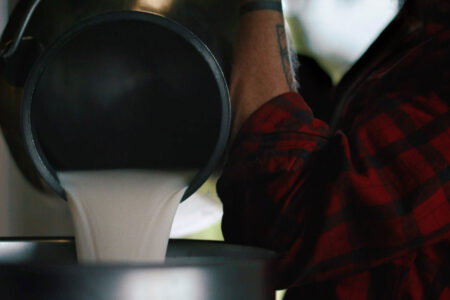 series-thumbnail-slider-card-image-box