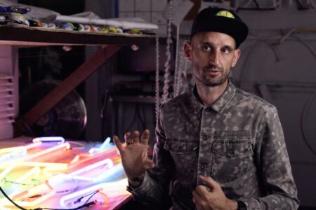 series-thumbnail-slider-card-image-box