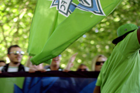 series-thumbnail-slider-card-image-box