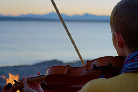 series-thumbnail-slider-card-image-box