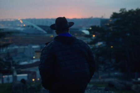 series-thumbnail-slider-card-image-box