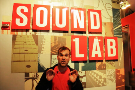 series-thumbnail-slider-card-image-box