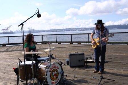 series-thumbnail-slider-card-image-box