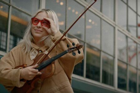 series-thumbnail-slider-card-image-box