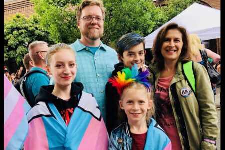 series-thumbnail-slider-card-image-box